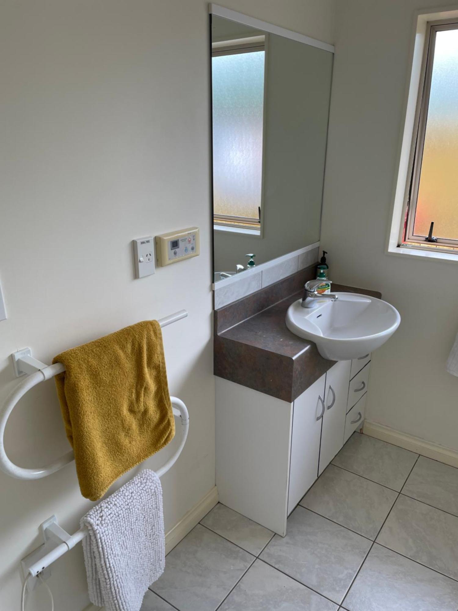 Spacious Home Paraparaumu Exterior photo